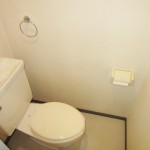 新、トイレ設置済です。