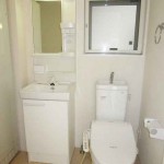 窓あります！ウォシュレット付です。